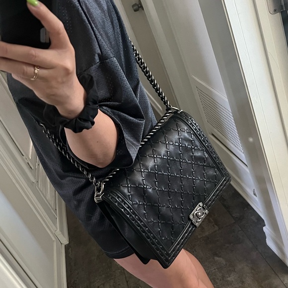 Authentic Large Paris-Dallas Chanel Whipstitch Boy Flap Bag - Picture 11 of 16